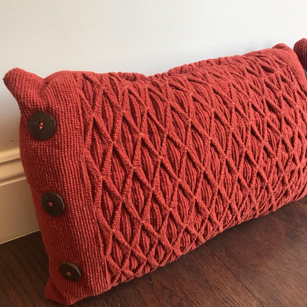 Throw pillow